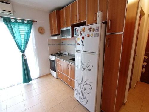 Imagen 8 de 14 de Departamento De 2 Ambientes En Venta - Moron