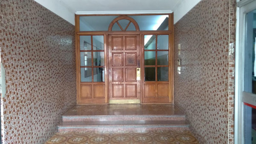 Imagen 2 de 9 de Venta-departamento -2 Ambientes- Villa Ballester-luminoso-lateral-2 Piso-ascensor