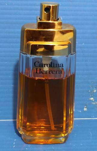 Frasco De Perfume Carolina Herrera De 50 Ml Woman Dorado Oscuro (Usado)