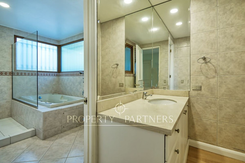 Excelente Casa Remodelada, Gran Conectividad, San...