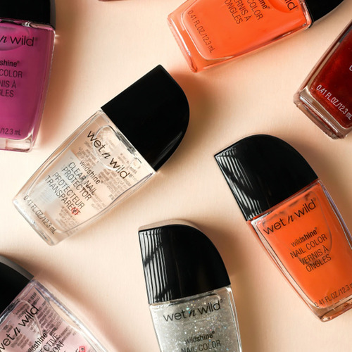 Wild Shine Nail Color Wet N Wild Color Putting on Airs
