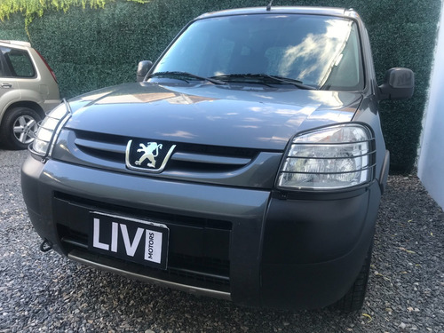Peugeot Partner Patagonica Hdi 1.6 Vtc Año 2015 - Liv Motors