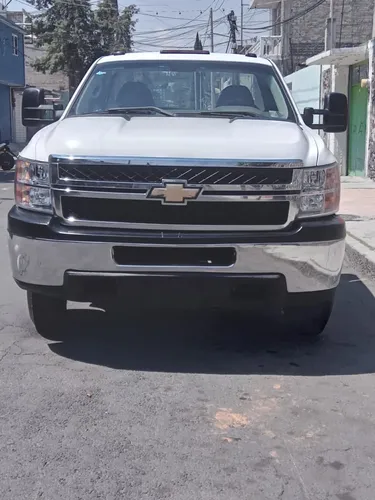 Chevrolet 3500 Modelo 2011 Solo Funciona Con Gas Lp
