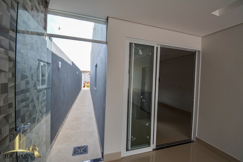 Imagem 9 de 21 de Casa À Venda Na Arniqueira, Condomínio Novo Estilo Americano, Piscina Aquecida - Cs00109 - 70497076
