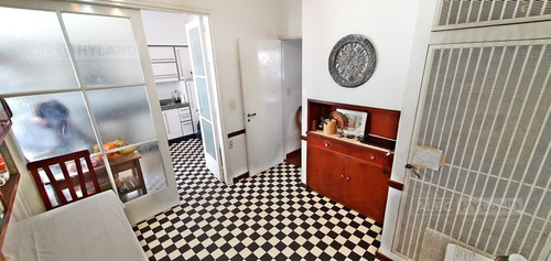 Imagen 16 de 26 de Casa 6 Ambieentes En Venta En Acassuso - San Isidro-vías/sta Fé