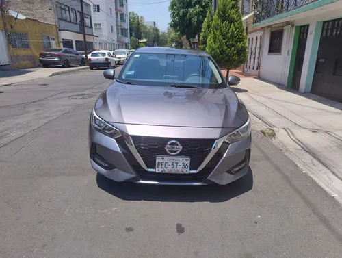 Nissan Sentra 2.0 Advance Cvt