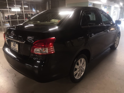 Imagen 7 de 15 de Toyota Yaris 2015 1.5 Premium Sedan At