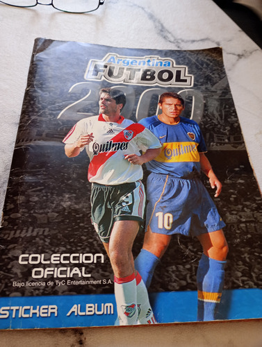 Álbum De Figuritas Futbol 2000 Con 380 Pegadas (Usado)
