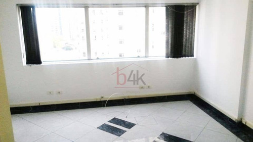 Imagem 4 de 6 de Sala Comercial Para Alugar Em Moema. Avenida Lavandisca, 741. São 38m² Com Sala De Reunião, Sala Social, 2 Banheiros E 1 Vaga Na Garagem. - Sa0385