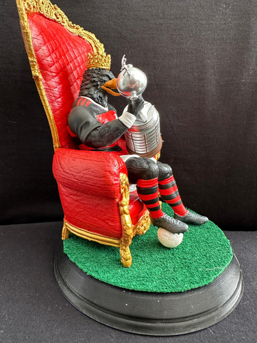 Mascote Flamengo Rei Trono 20cm