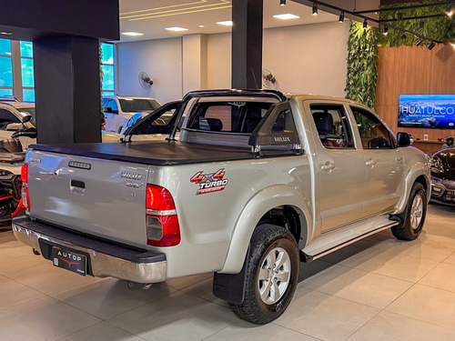 Toyota Hilux 3.0 SRV 4X4 CD 16V TURBO INTERCOOLER DIESEL 4P MANUAL