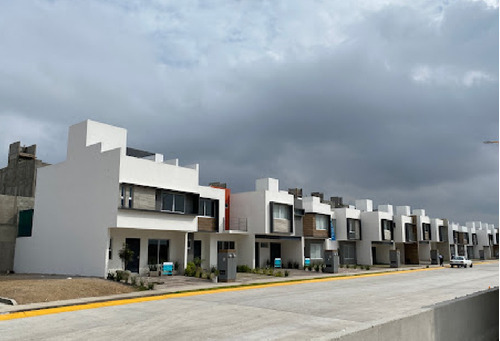 Casa En Venta En Fraccionamiento Cantelli, Canteras De San José, Aguascalientes, Sh05