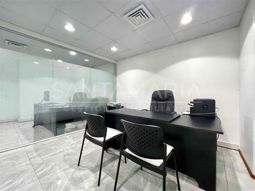 Arriendo Oficina Ubicada En Arturo Prat, Concepción