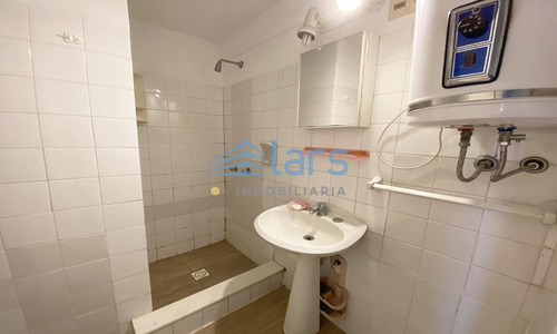 Apartamento En Alquiler / Cordón - Inmobiliaria Lars