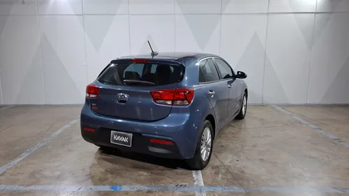 Kia Rio 1.6 EX AUTO