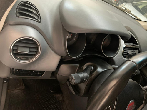 Fiat Punto 1.6 Essence 2013