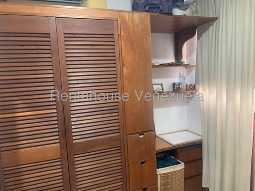 Venta De Comodo Apartamento En Santa Monica Jg