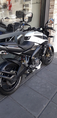 Bajaj Rouser Ns 200 Twister Fz Financio Permuto Qr Motors
