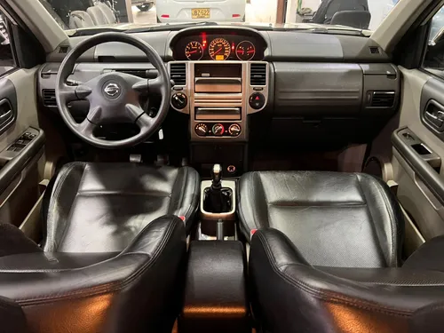 Nissan Xtrail 2.2 S Basica