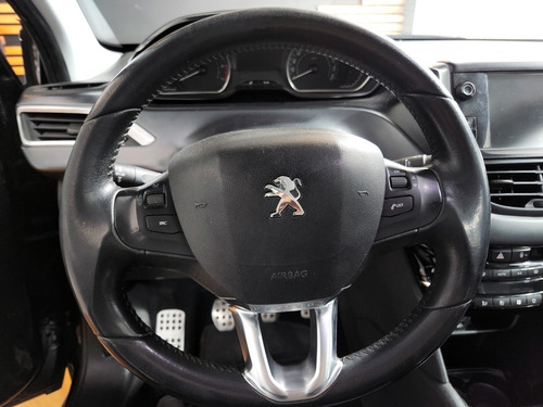 Imagen 21 de 25 de Peugeot 208 1.6 Feline Pack Cuir