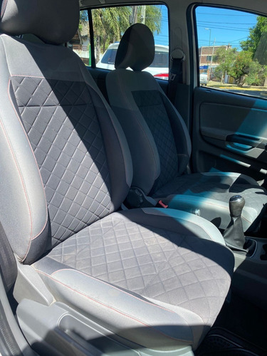Imagen 17 de 21 de Volkswagen Fox 1.6 Highline