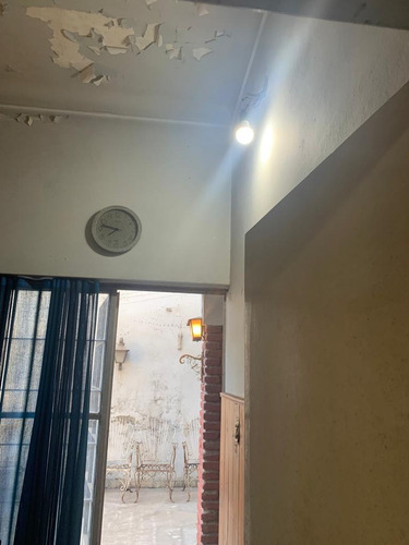 Casa En Lote Propio 2 Plantas Con Fondo, 8,66 X 19 Ciudadela.