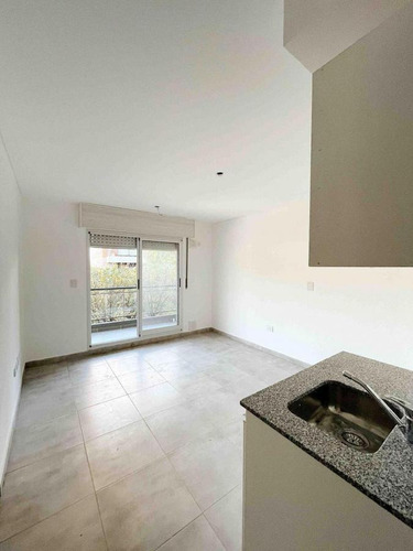 Imagen 7 de 18 de Venta Departamento 1 Dormitorio Con Balcón - San Juan 3200 - Echesortu