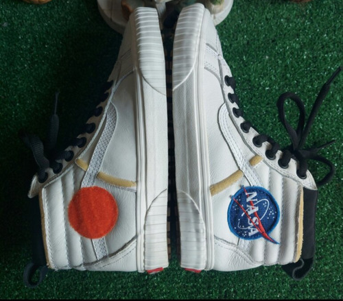 Vans X Nasa 