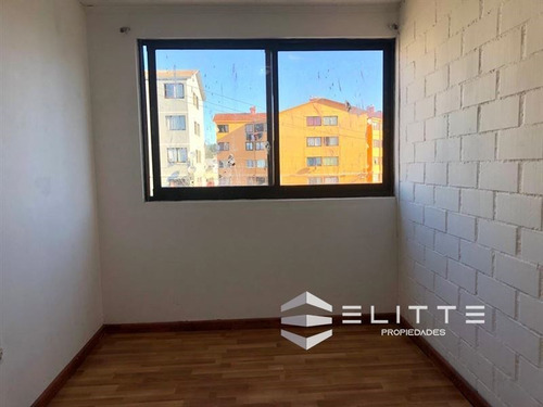 Departamento En Venta De 2 Dorm. En Concón