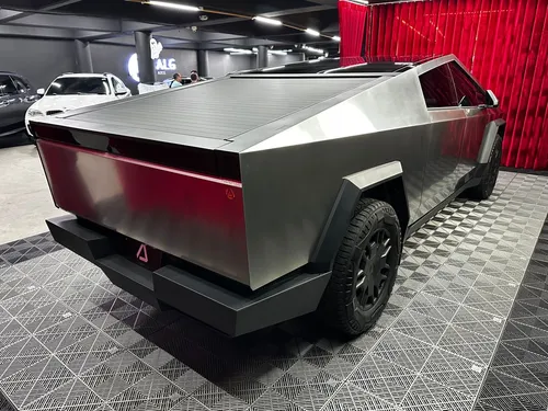 Tesla Cybertruck Foundation