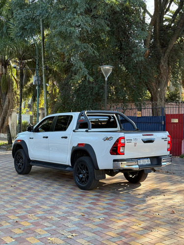 Toyota Hilux Pick-Up 2.8 Cd Srx 204Cv 4X4 At