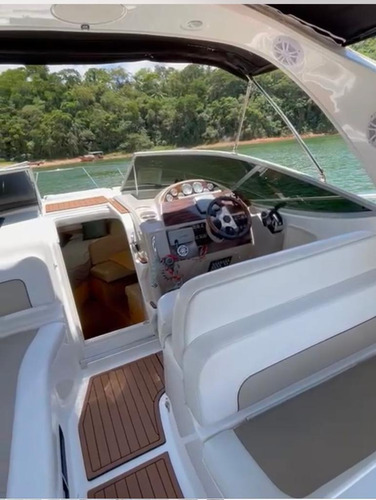 Imagem 9 de 16 de Bayliner 310 2013 Mercruiser 380 Hp 277 Hrs. Gas.