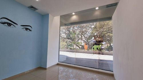 Imagen 8 de 14 de 134686 Venta Local Centro Corporativo La Viña Plaza Valencia
