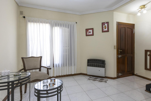 Duplex En Venta 4 Ambientes! Independiente