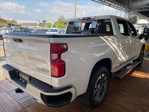 Chevrolet Silverado 5.3 High Country Cab. Dupla V8 4X4 Aut. 4P