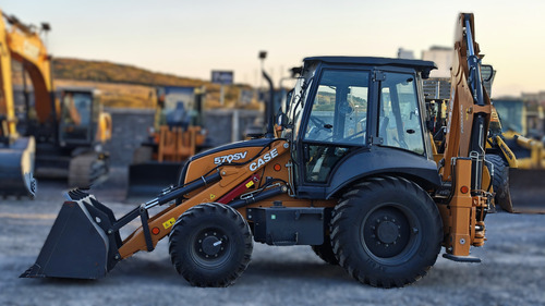 2023 Retroexcavadora Case 570sv Nueva 4x4 Kit A/a