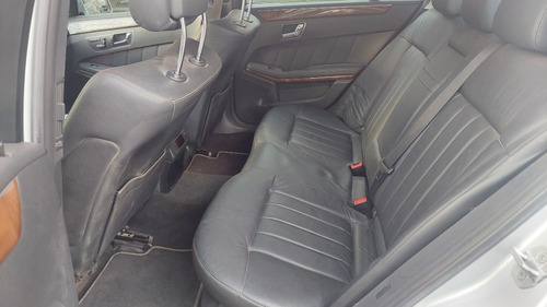 Imagen 8 de 8 de Mercedes Benz E500 V8