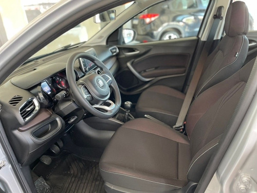 Imagen 7 de 15 de Fiat Cronos 2021 1.8 16v Precision Pack Premium