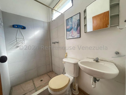 Finca En Venta En Urb Sector El Polvero Con Pozos Amoblada Kg:24-19946