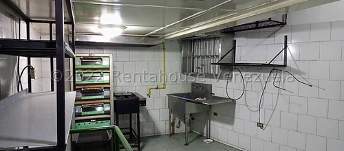 Imagen 4 de 14 de Local En Venta En Av Bolivar De Maracay Aragua 22-25464 Irrr