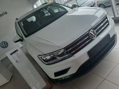 Volkswagen Tiguan Trendline 1.4t 250tsi (mb)