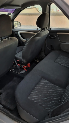 Renault Logan 2010 1.6 Pack