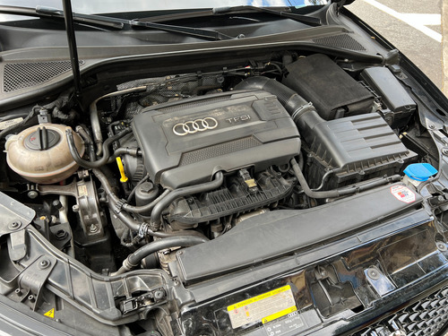 Audi A3 Sedan 1.8 Tfsi Ambition S-tronic 4p