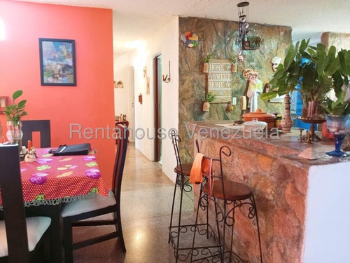 Yoselin Cabesas Vende Apartamento En La Mora 26-388 Yc