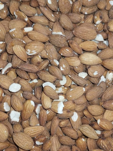Imagen 2 de 2 de Almendras Partidas Por Kilo..