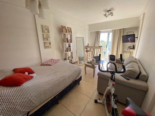 Imagen 8 de 11 de Venta- Monoambiente En Edificio De Categoria !