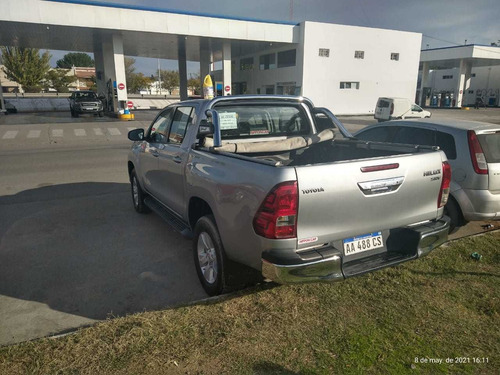 Toyota Hilux 2.8 Cd Srv Pack 177cv 4x2 2016