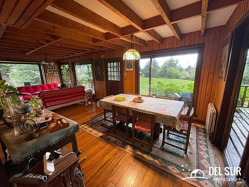 Casa Estilo Sureño En Loteo Consolidado