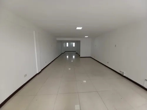 Local En Arriendo En Primer Piso En La Av Santander/manizales (279062295).