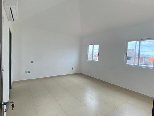 Imagen 11 de 18 de El Sendero Residencial, Casa En Venta Con Sala De Tv Y Roof Garden